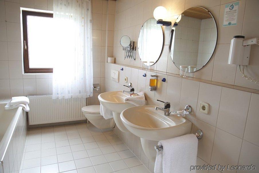 Hotel Baeren ゲルトリンゲン 部屋 写真