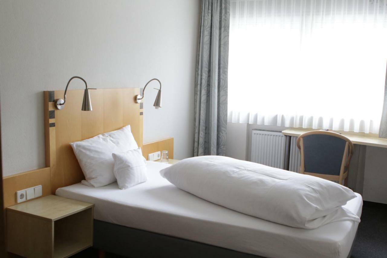 Hotel Baeren ゲルトリンゲン エクステリア 写真