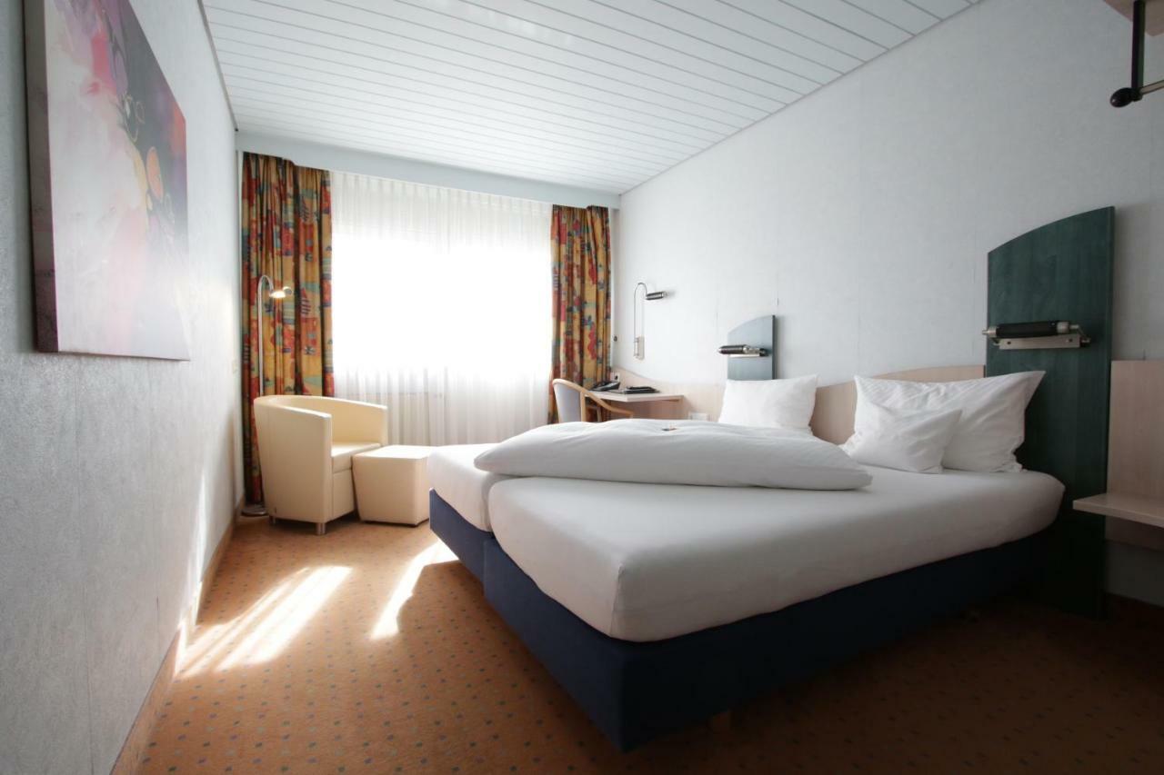 Hotel Baeren ゲルトリンゲン エクステリア 写真
