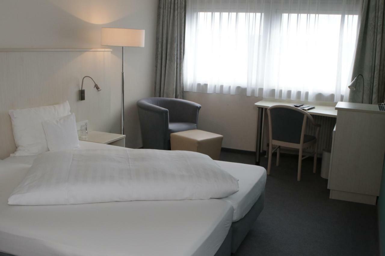 Hotel Baeren ゲルトリンゲン エクステリア 写真